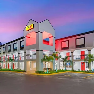 Hotel Super 8 By Wyndham Orlando Near Florida Mall Williamsburg
