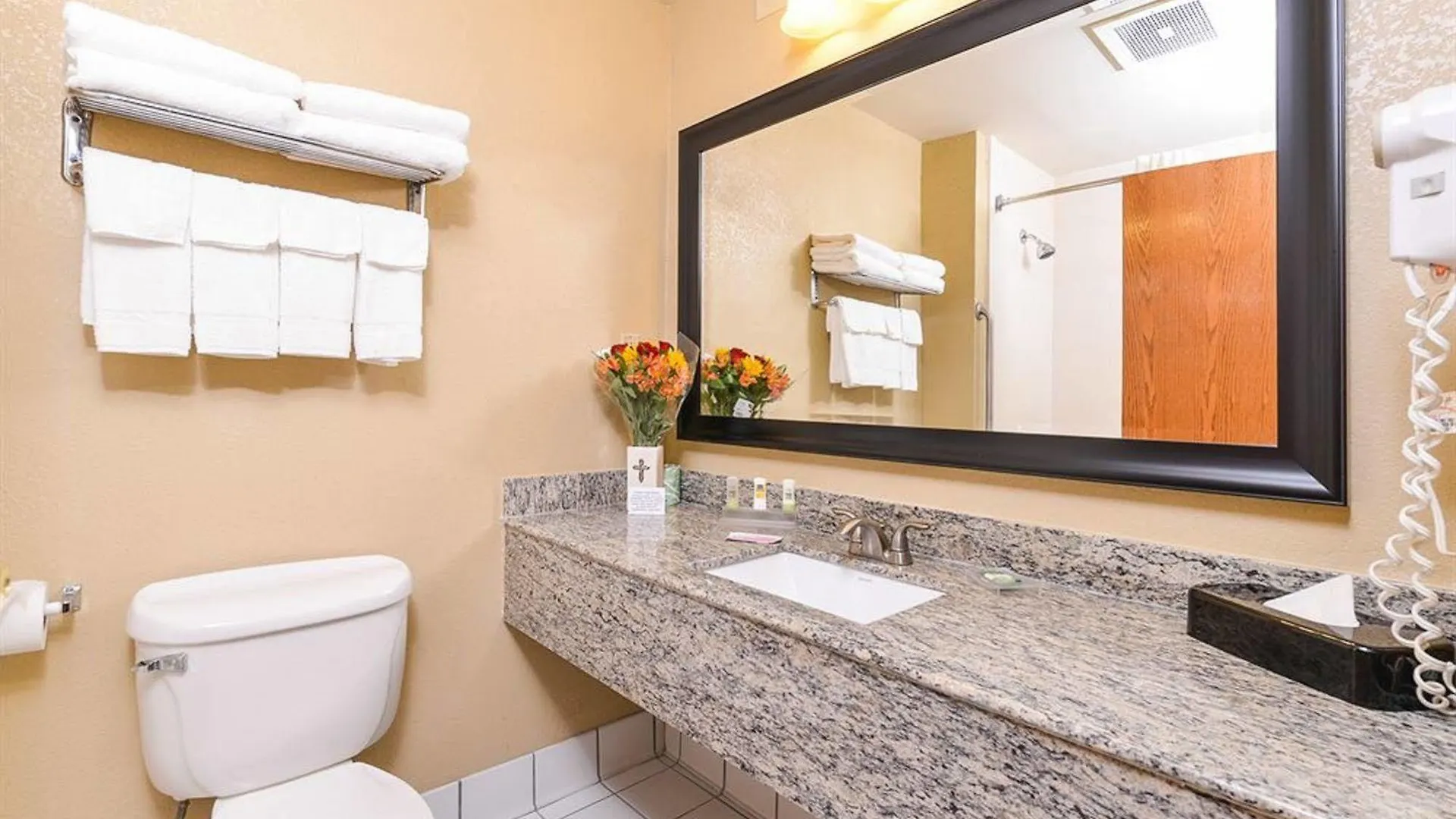 *** Hotel Country Inn & Suites By Radisson, Mesa, Az United States